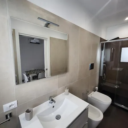 Sguardo A Ponente Lägenhet